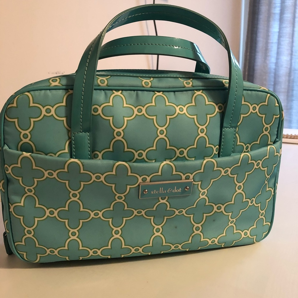 Stella and Dot jewelry case